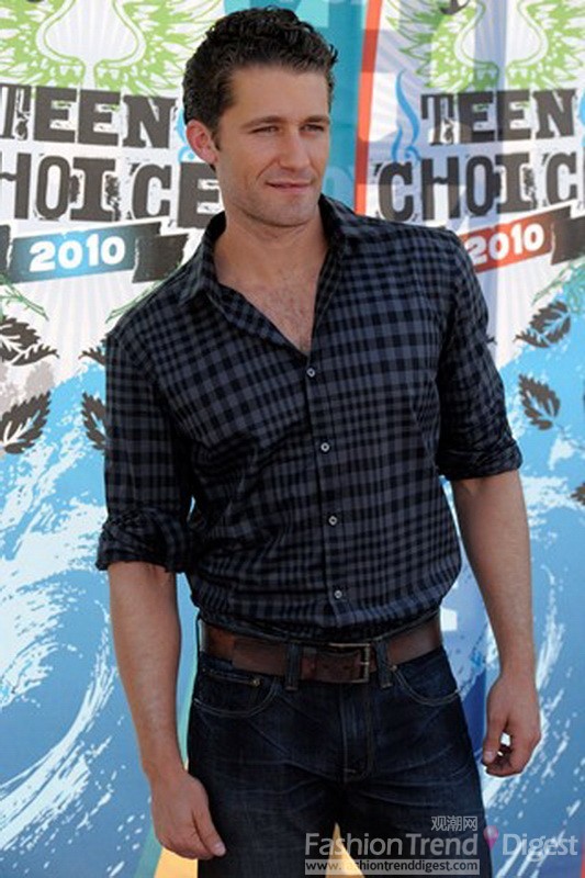 《欢乐合唱团》中Matthew Morrison<br>
成熟的男人怎么摆POSE，都很帅。<br>
 