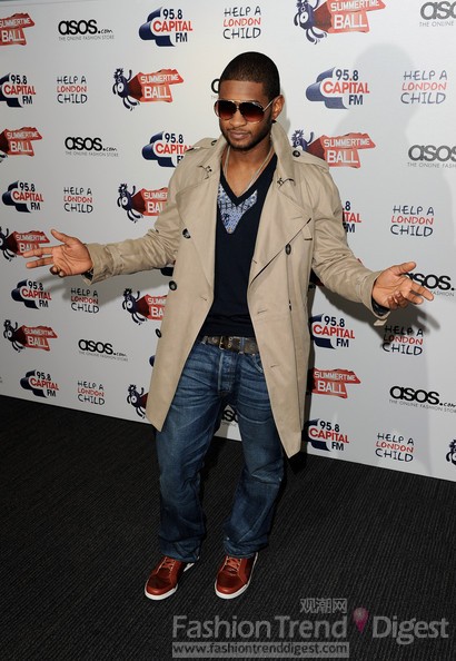 1. 亚瑟小子(Usher Ramond)  <br>
亚瑟小子(Usher Ramond)这位R&B界的统治者，纯熟的将街头风格和高级定制时装相结合，他的风格既能走上红毯也能出现在西好莱坞。<br>
 