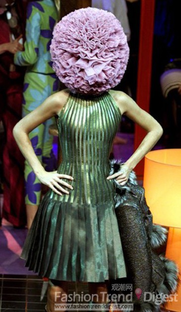 Alexander McQueen, 2000 