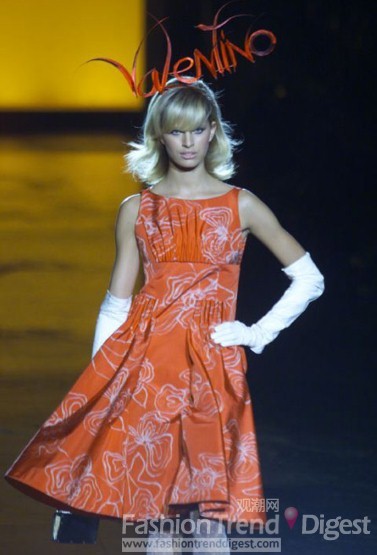 Valentino, 2001 