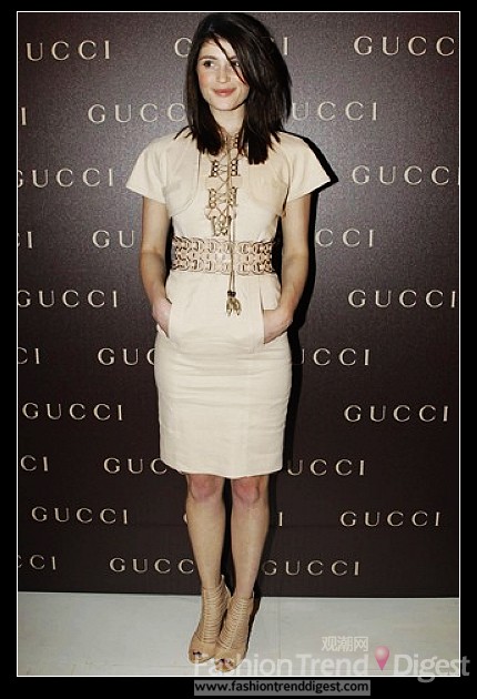 3. 杰玛•阿特顿 (Gemma Arterton) 身着Gucci 