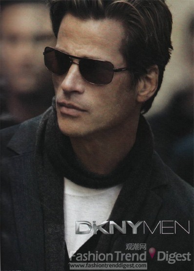 TOP 5. Mark Vanderloo <br>
自从2005年以来，Mark Vanderloo已经成为Hugo Boss的代言人，同时他也为Calvin Klein, Valentino, Arman和 Guess品牌工作，他被认为是所有90年代原始男性中超级男人之一，现在他的地位在时尚界越来越重要。<br>
 