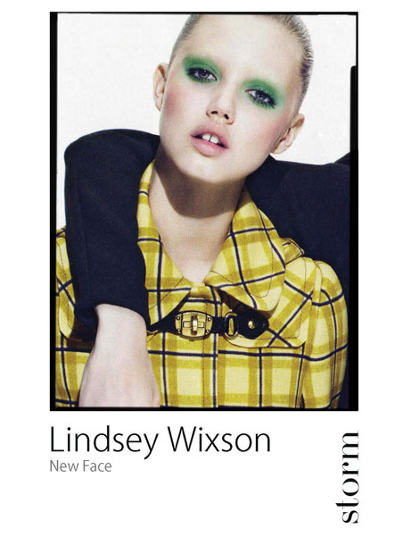 9. 琳赛•威克森 (Lindsey Wixson)<br>
琳赛•威克森 (Lindsey Wixson) 成为2010春夏PRADA秀场开场的PRADA女孩之后，其瞩目程度大为飙升，并成为超模10大新人之一。她有着肉肉的脸颊，有个小凹坑的下巴，眼神任性，最独特是她那张圆圆的肉肉的小嘴，仿佛总是有点生气一般，非常洛莉非常Q！琳赛•威克森 (Lindsey Wixson) 的嘴唇不仅仅小，而且是可爱的“兔子嘴”，自然状态时总是会露出前门牙的巨大牙缝，明显具有“牙缝派超模巨星”的潜质哦！同时她还为 Philosophy di Alberta Ferretti 及 Brian Reyes 2010春夏秀场做开场模特，可以预期这个刚刚15岁的小女生前途大好！<br>
 