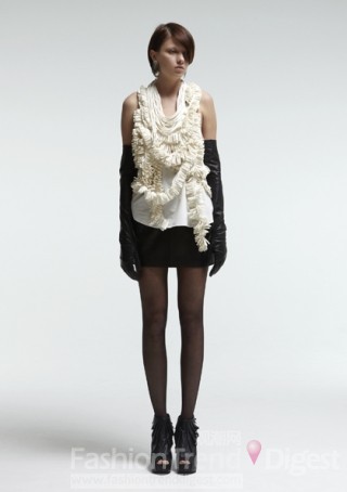 2011ﶬձʱװȡ CFDƳLOOKBOOK