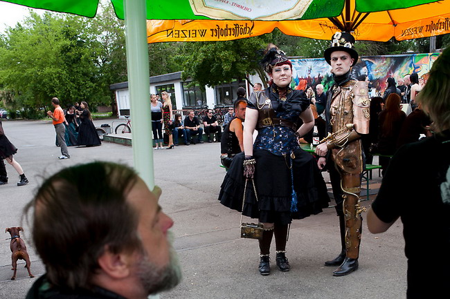 ���������أ�Wave Gotik�����ֽ� ���ط�ļ��е�