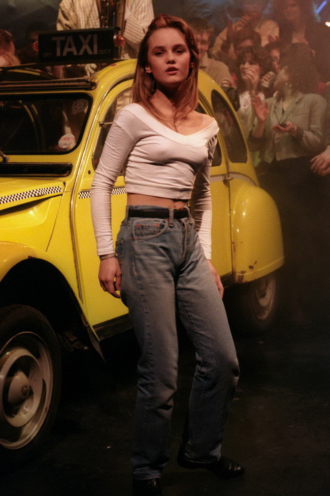 ������ͯ�ǵľ��˽���ʷ