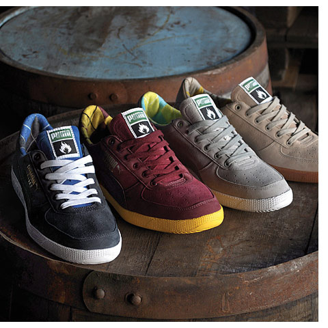11. Puma * Hanon Dallas<br>
英國著名店鋪Hanon近日聯手著名運動品牌Puma推出Hanon x Puma Dallas系列。此次雙方合作選用了Puma一直以來受歡迎程度比較高的Dallas鞋款。Hanon x Puma Dallas共推出4款配色，無論你喜歡低調淡雅的配色亦或者清新活潑的配色，相信這4款都能有一款滿足你的需求。鞋面由麂皮和反毛皮制成，彰顯出優秀的質感。紫紅色配色以及米色分別僅限量50雙和100雙，將只在Hanon店鋪發售，其余2款則將在Puma指定店鋪發售，4款配色均使用了特質鞋盒并且都附送一個與鞋墊相同紋路設計的鞋袋。<br>
 