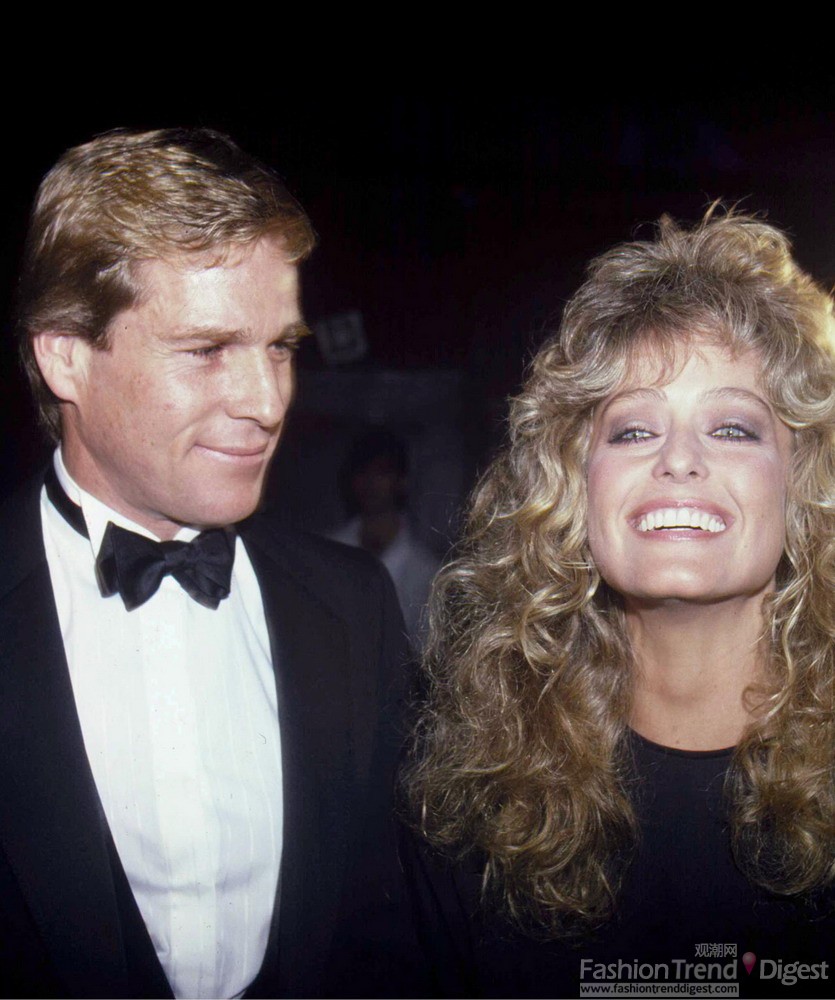 10. 1981年STUDIO 54里，已故的 Farrah Fawcett 和他长期的合作者瑞安•奥尼尔(Ryan O'Neal)。<br>
<br>
 