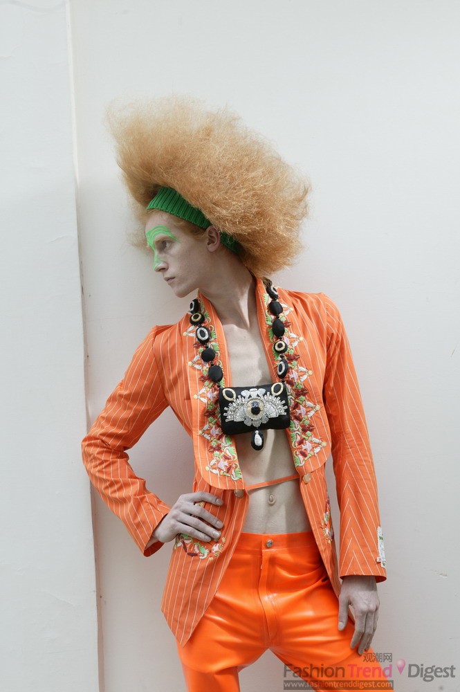 安特衛普Walter Van Beirendo展覽 