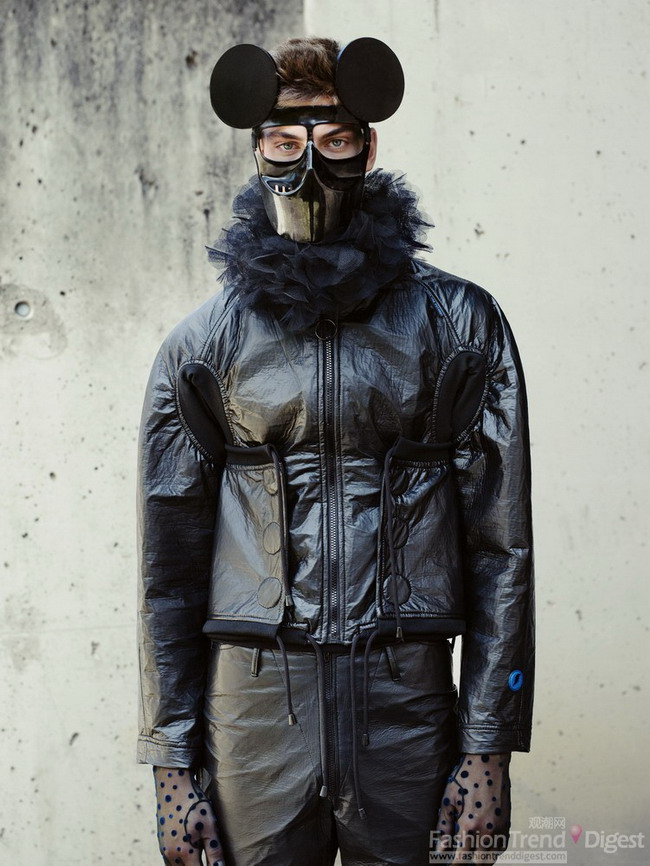 lWalter Van Beirendoչ[