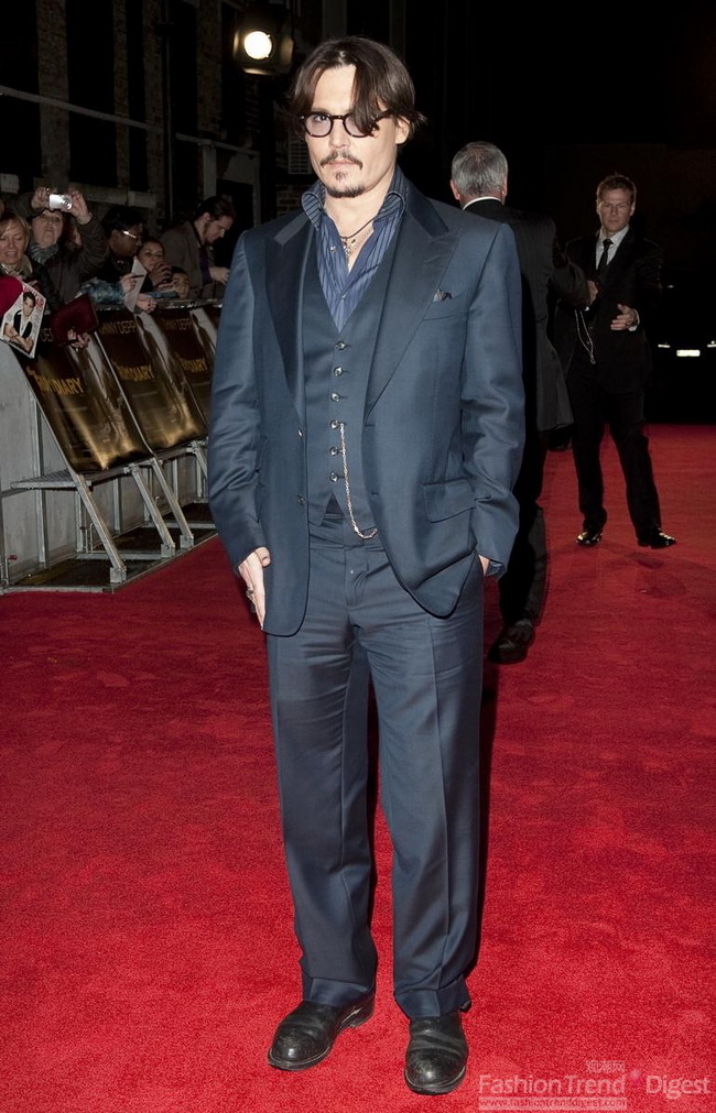 Johnny Depp r