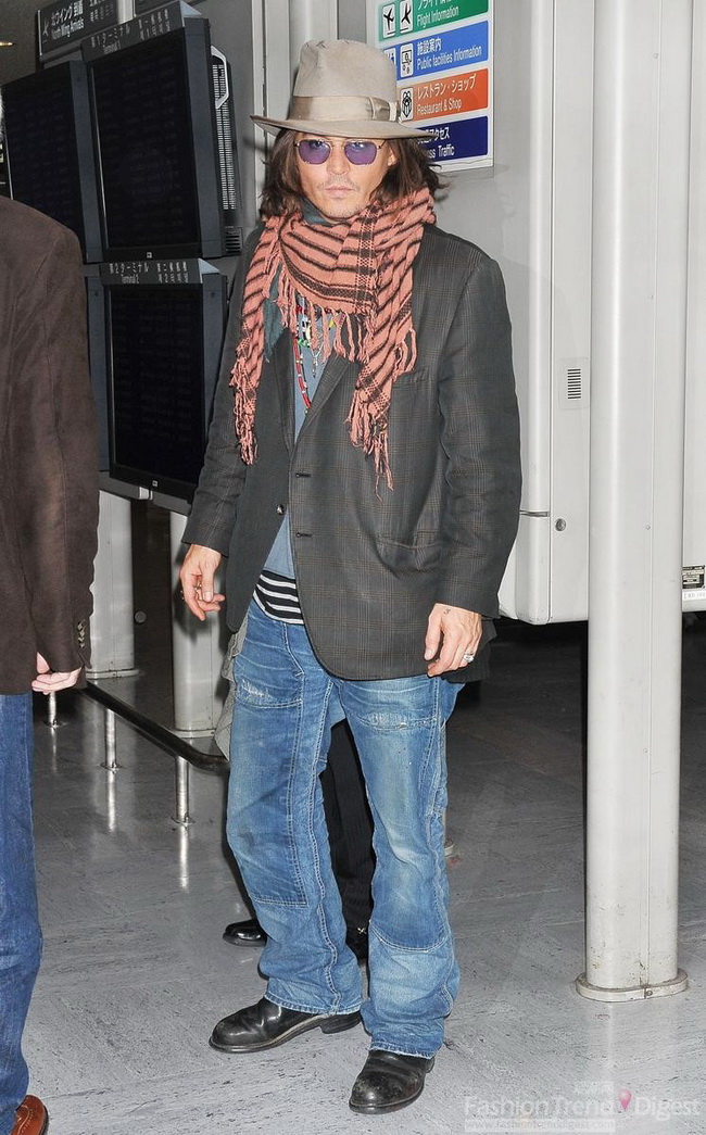 Johnny Depp r