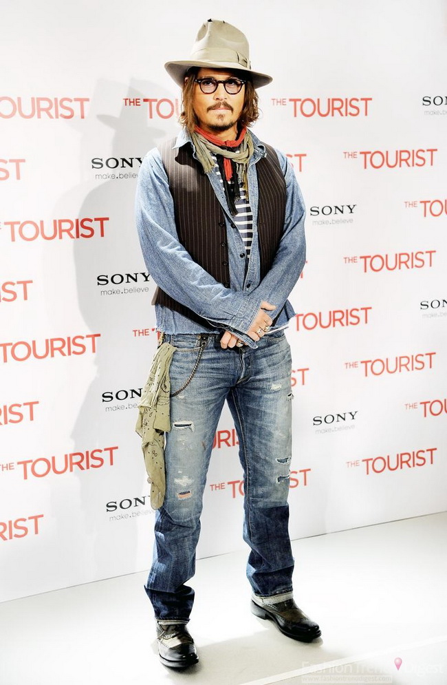 Johnny Depp r