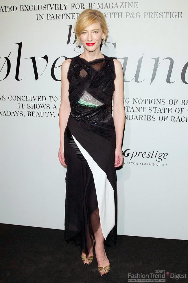 Cate Blanchett r