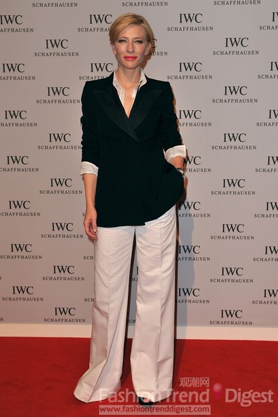 Cate Blanchett r