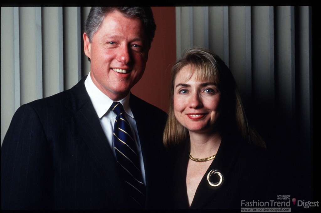 3. 1991 年9月，希拉里克林顿(Hillary Clinton)第一张官方照片，身着黑色西装的她已经开始有了女政客的风采。