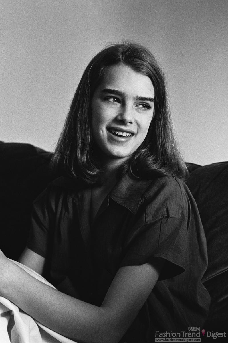 2. 1978年5月1日，戛纳电影节上上我们看到了波姬•小丝（Brooke Shields）最纯真的一面。