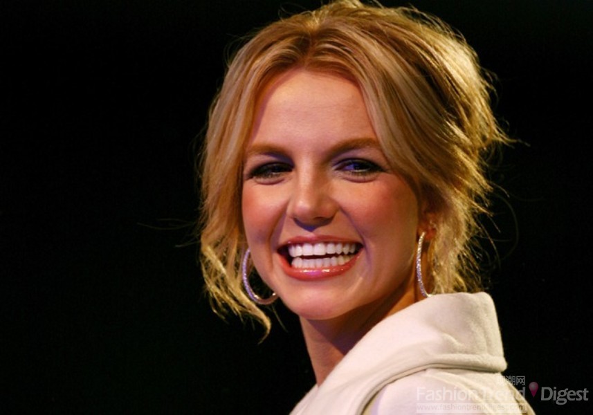 1. 布兰妮Britney Spears (5800万美元)