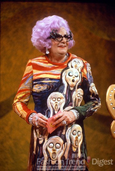 12. Dame Edna Everage 这身造型竟然是人类恐怖的尖叫表情, 1990年