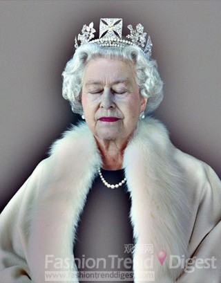 4. 女王艺术展览(The Queen: Art & Image)<br>
5月17日—10月21日<br>
伦敦国家肖像画廊<br>
www.npg.org.uk<br>
<br>
展览英国女王近60年的肖像作品，包括世界顶尖艺术大师Lucian Freud, Andy Warhol, Annie Leibovitz and Cecil Beaton的作品。<br>
<br>
