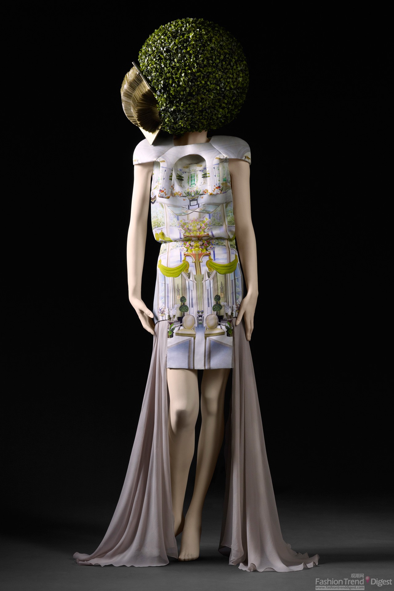 8. 丝绸印花窗帘式礼服, Mary Katrantzou, 2011春夏