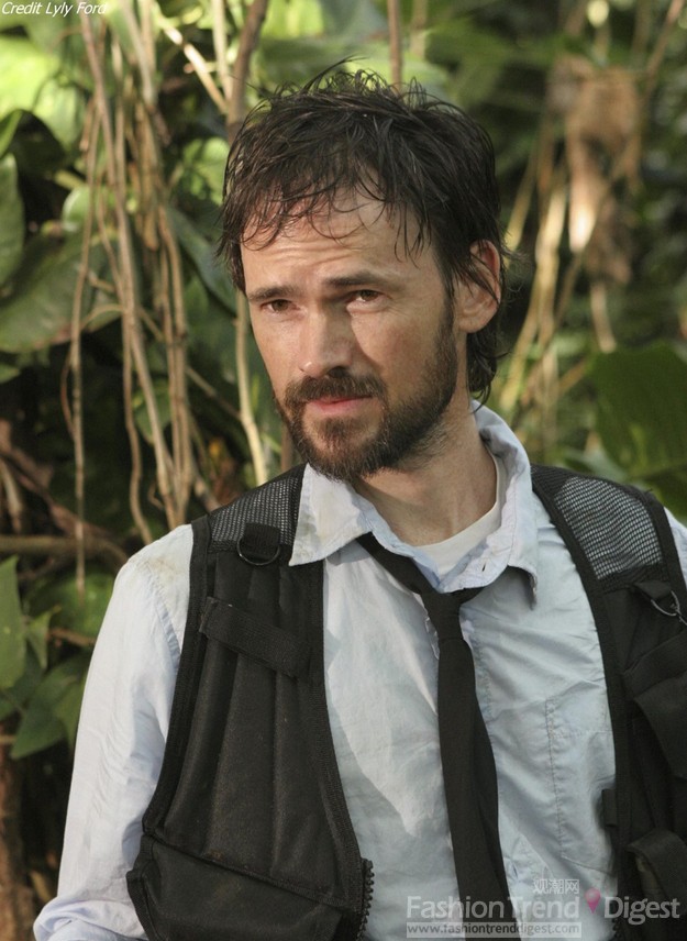 7.	不論任何時候搭配一條Daniel Faraday細領(lǐng)帶