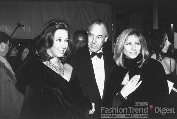 7.	1993年唐納•卡蘭（Donna Karan）, Stephan Weiss和芭芭拉•史翠珊（Barbra Streisand）