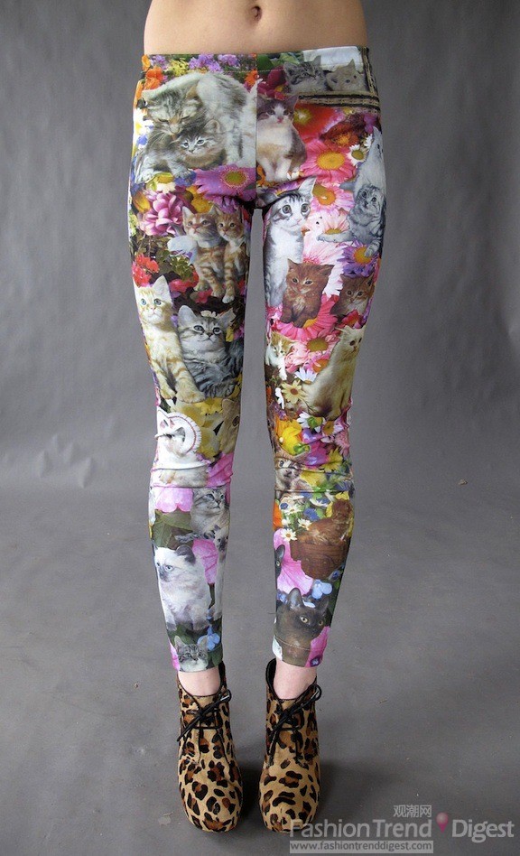 5. 猫咪花园 Leggings<br>
它是什么：是护腿袜，可爱的小猫和鲜花的数字印花。<br>
资金：$5,938<br>
