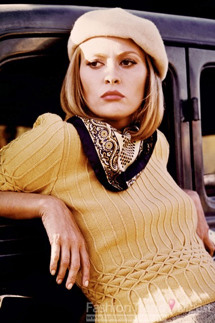 5. 费•唐娜薇（FAYE DUNAWAY)齐肩的BOB头发柔滑如丝般飘逸，优雅的女性形象让这位女星赢得了不少观众缘。