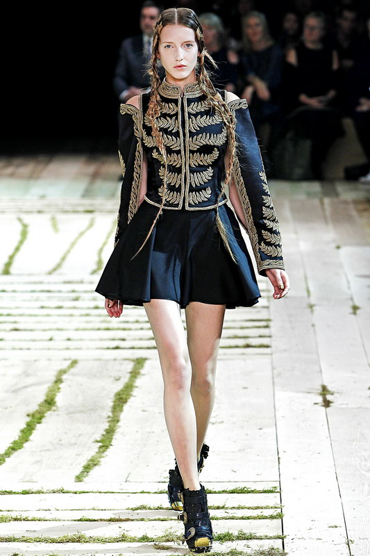 Alexander Mcqueen 11ĸͼƬ