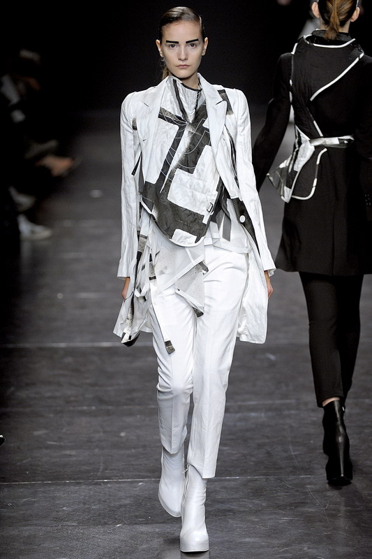 Ann Demeulemeester 11ĸDƬ