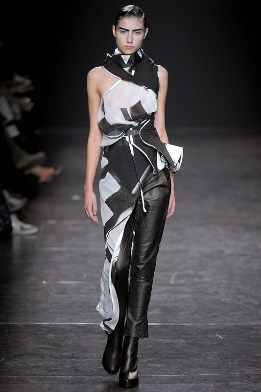 Ann Demeulemeester 11ĸDƬ