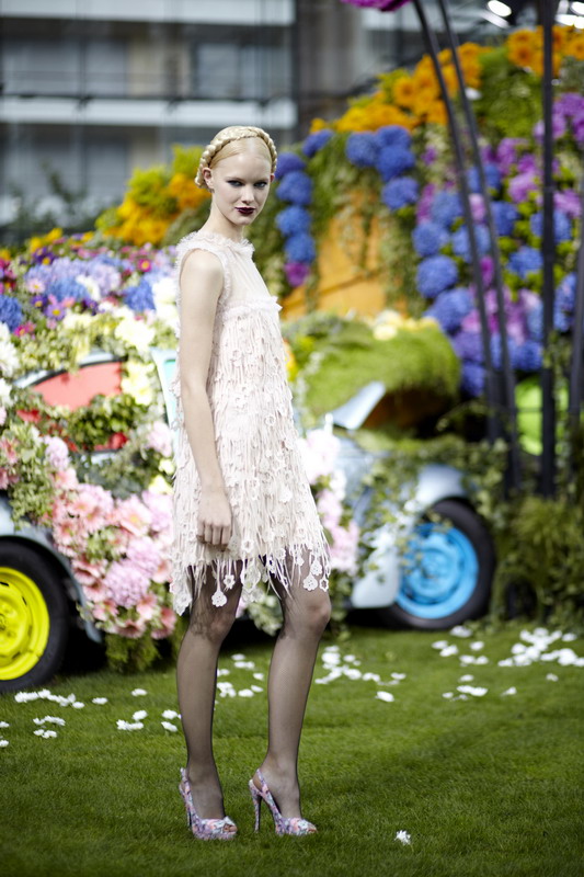 Emanuel ungaro 11ĸDƬ
