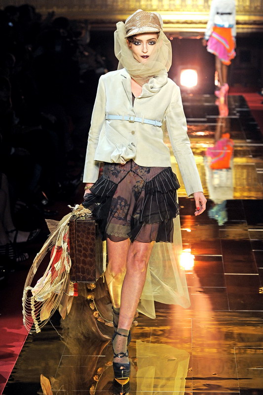 John Galliano 11ĸͼƬ