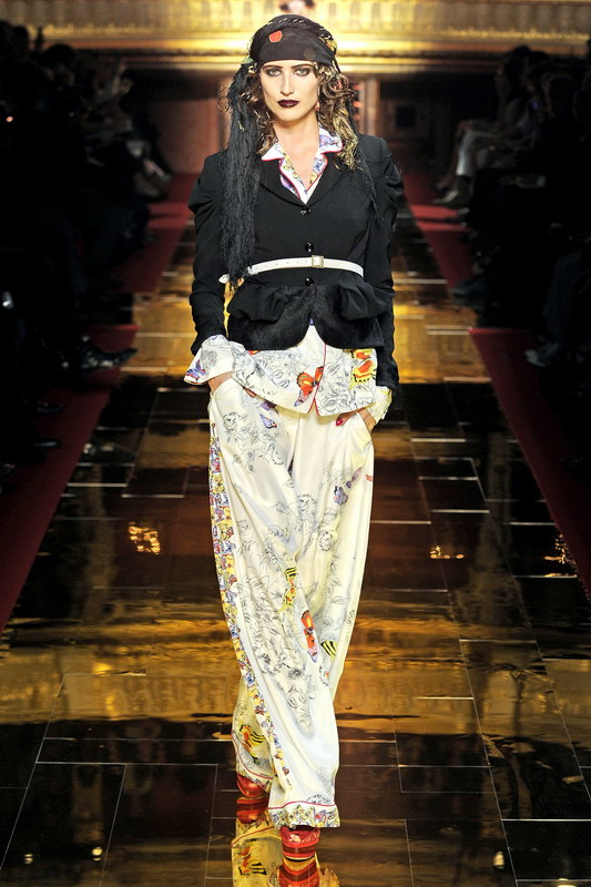 John Galliano 11ĸͼƬ