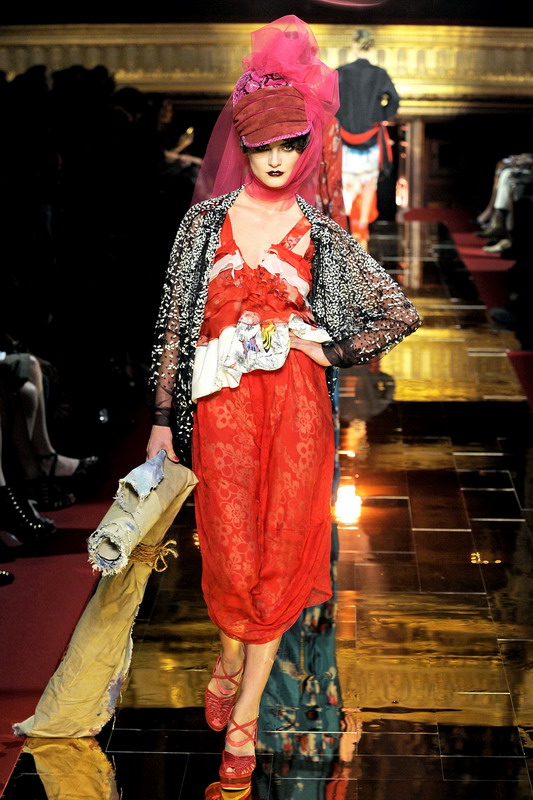 John Galliano 11ĸͼƬ