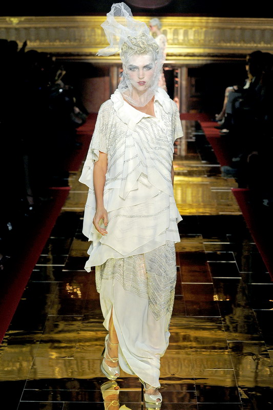 John Galliano 11ĸͼƬ