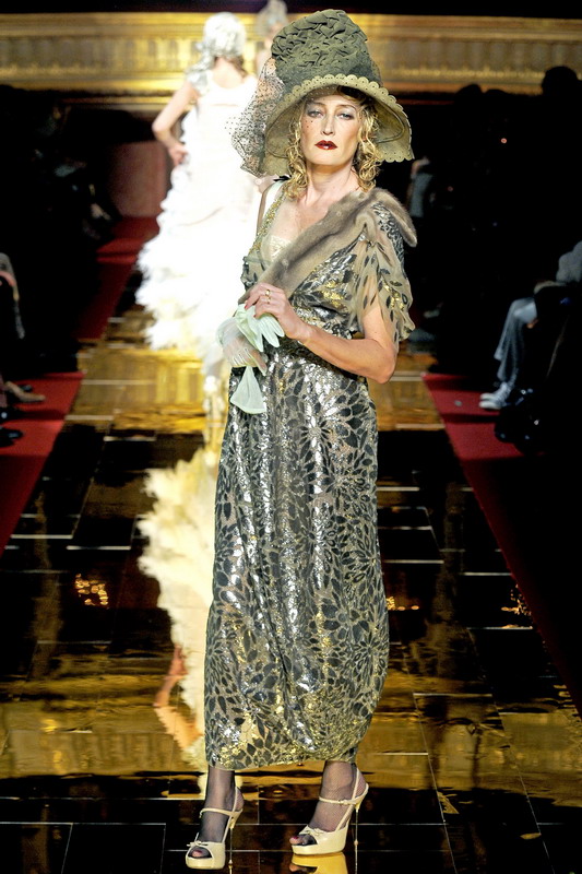 John Galliano 11ĸͼƬ