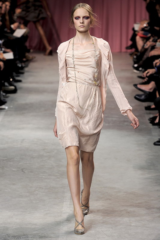 Nina Ricci 11ĸͼƬ