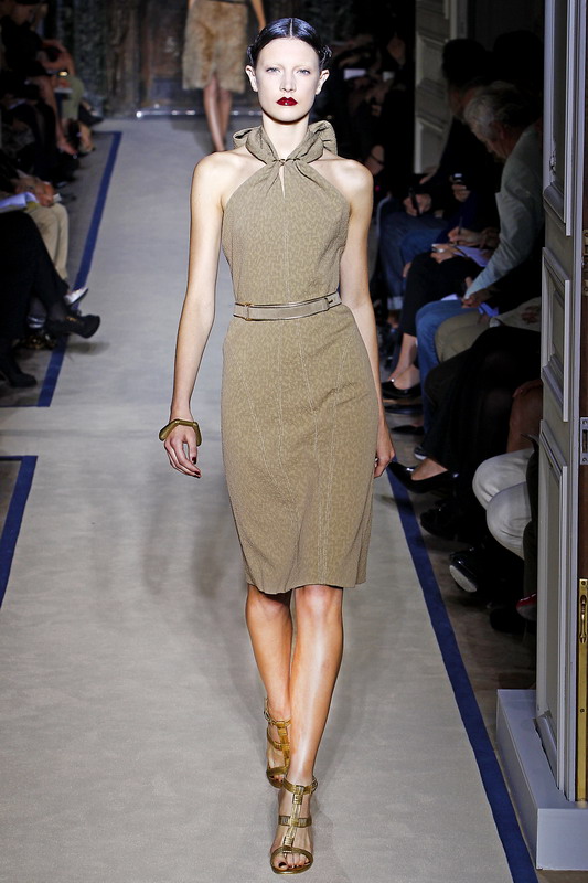 Yves Saint Laurent 11ĸDƬ