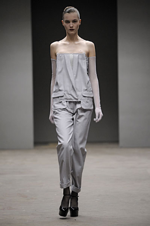 Richard Nicoll 10ﶬDƬ