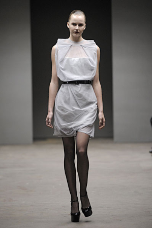 Richard Nicoll 10ﶬDƬ