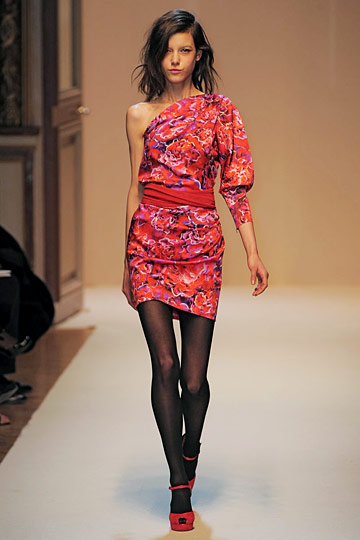 Emanuel ungaro 10ﶬDƬ