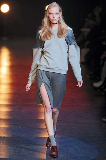 Hussein Chalayan 10ﶬDƬ