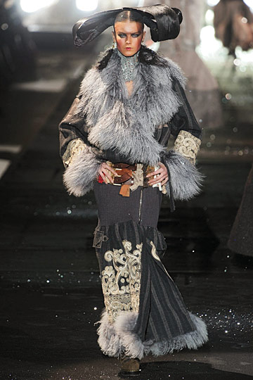 John Galliano 10ﶬͼƬ