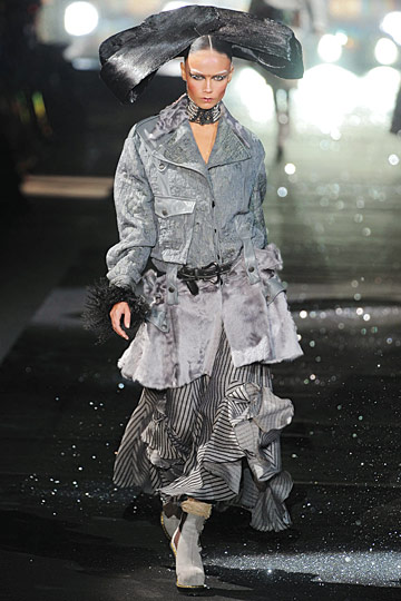 John Galliano 10ﶬͼƬ