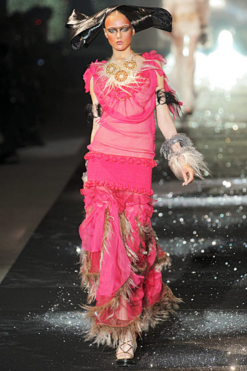 John Galliano 10ﶬͼƬ