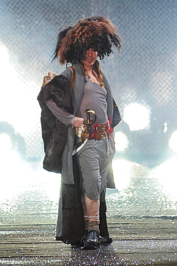 John Galliano 10ﶬͼƬ