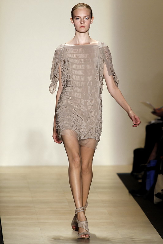 Bcbg MaxAzria 11ĸDƬ