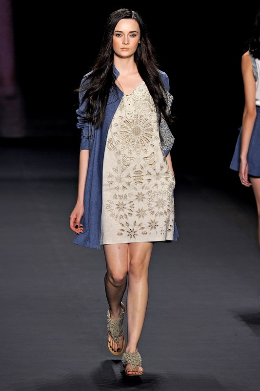 Vivienne Tam 11ĸͼƬ